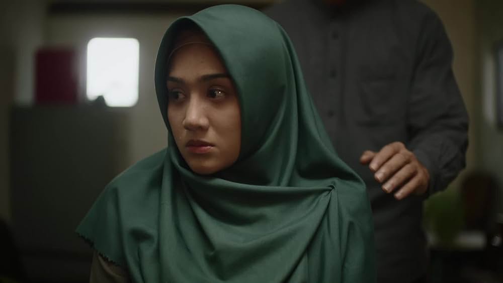 actor Dea Annisa large photo