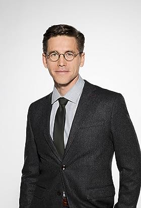 actor Brian Dietzen large photo