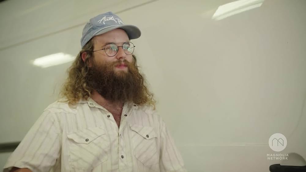 actor Kasey Givens large photo