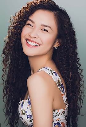 actor Jessica Lee large photo