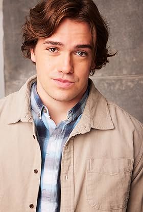 actor Cameron Richter large photo