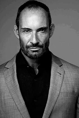 actor Mike McRobert large photo