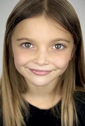 actor Isabella Astbury large photo