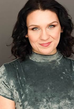 actor Chantelly Johnson large photo