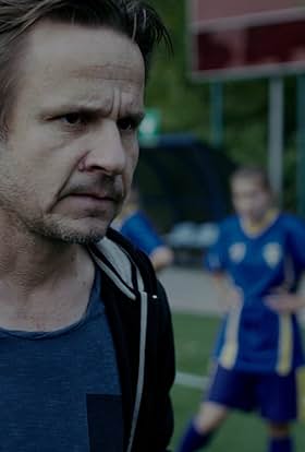 actor Bartlomiej Topa large photo