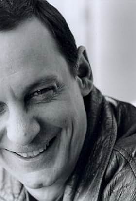 actor Robin Mossley large photo