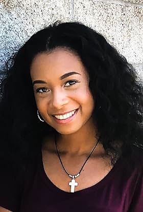 actor Ciara Elliott large photo