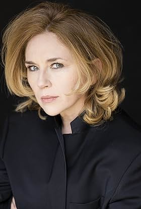 actor Valentina Sauca large photo