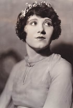 actor Estelle Clark large photo