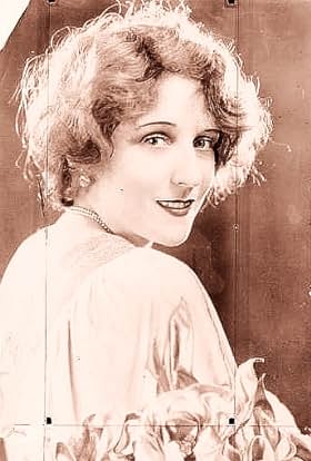 actor Jacqueline Gadsdon large photo