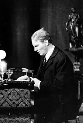 actor Jan-Erik Lindqvist large photo