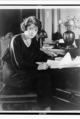 Dorothy Davenport portrait