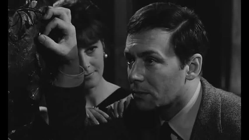 actor Yvonne Clech large photo