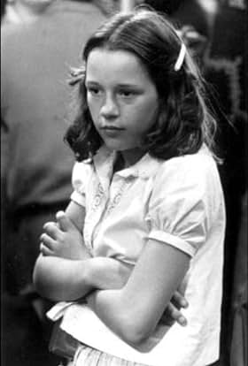 actor Louise Gagnon large photo