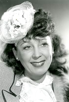 actor Naemi Briese large photo