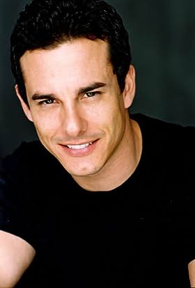 actor Michael Cade large photo