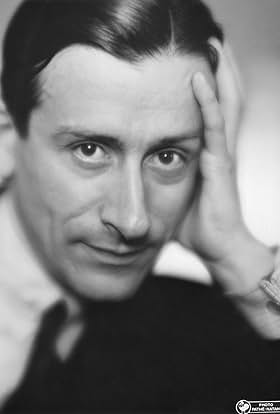 actor Raymond Bernard large photo