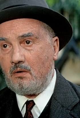 actor Harry-Max large photo