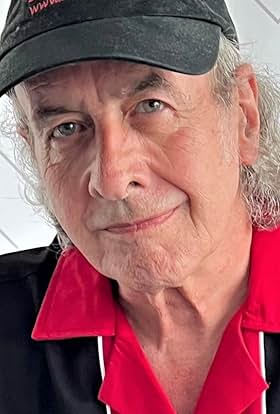 actor Kevin Short large photo