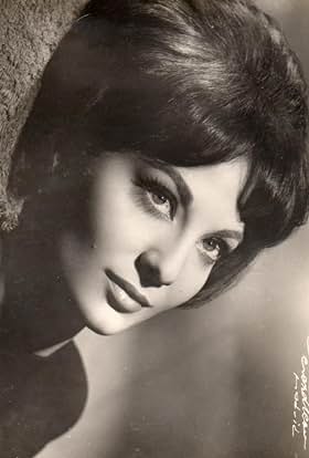 actor Mara Cruz large photo