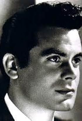 actor Fernando Casanova large photo