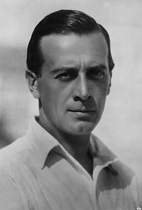 actor Iván Petrovich large photo