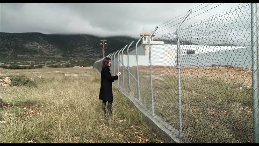 actor Nina Kronjäger large photo