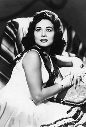 actor Flor Silvestre large photo