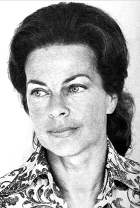 actor Käbi Laretei large photo