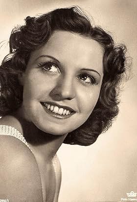 actor Olly Holzmann large photo