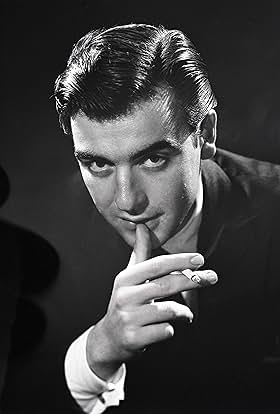 actor Fernando Siro large photo