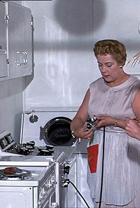 actor Adrienne Servantie large photo