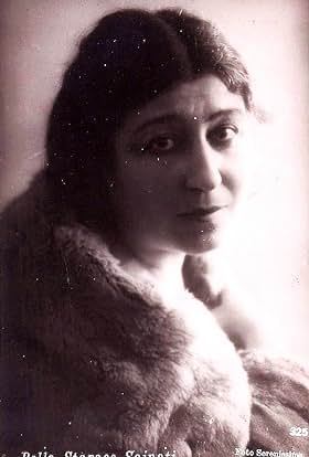 actor Bella Starace Sainati large photo