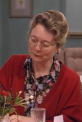 actor Vanessa Downing large photo