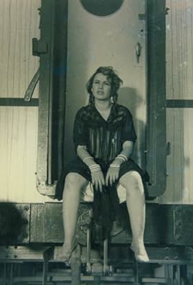 actor Hind Rustum large photo