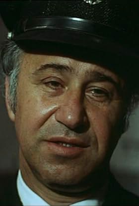 actor Misha Asherov large photo