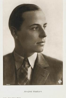 actor André Mattoni large photo