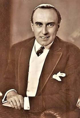 actor Robert Scholz large photo