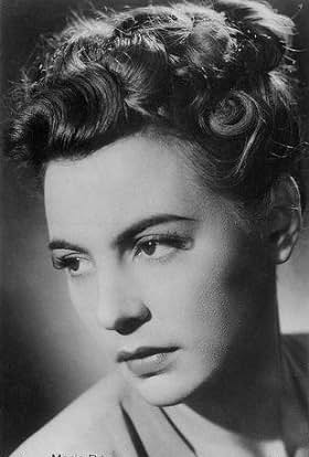 actor Marie Déa large photo