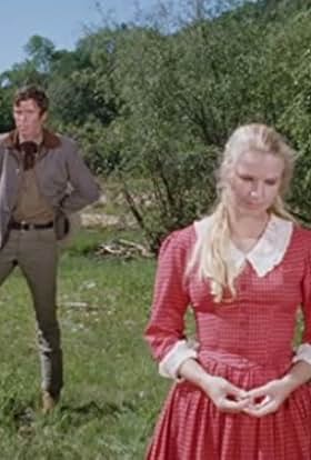 actor Heidi Vaughn large photo