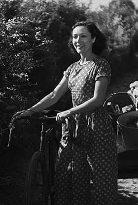 actor Celia Montalván large photo