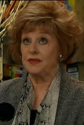 actor Barbara Knox large photo