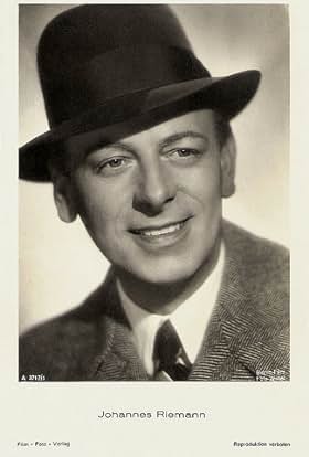 actor Johannes Riemann large photo