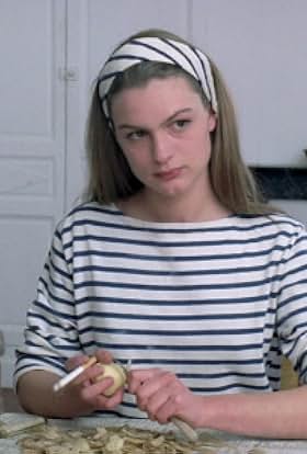 actor Eloïse Bennett large photo