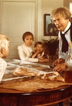 actor Lena Wisborg large photo