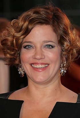 actor Muriel Baumeister large photo