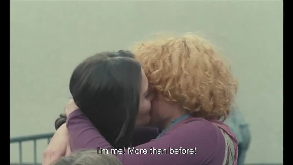 actor Mona Mairesse large photo