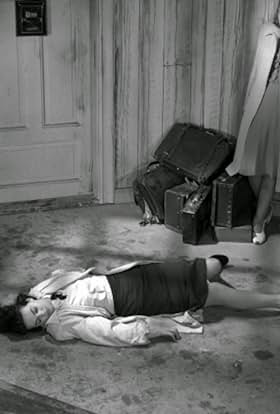 actor Mimi Nelson large photo