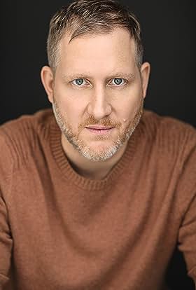 actor Kevin Hansen large photo