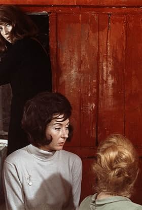 actor Xenia Valderi large photo